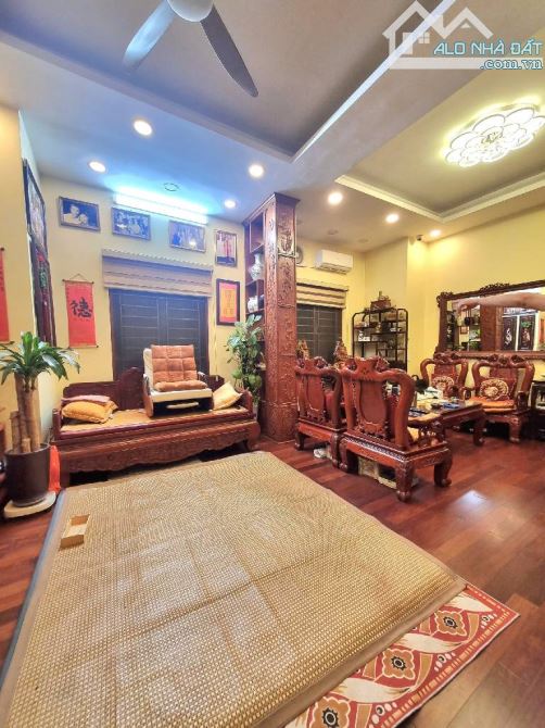 🚩TRẦN XUÂN SOẠN-🚘 Ô TÔ ĐỖ CỔNG - 42M*6T THANG MÁY- NỘI THẤT XỊN SÒ- MT 6.8M- 📕SỔ VUÔNG - 13