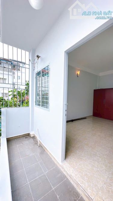 BÁN NHÀ KHU NGUYỄN HỮU HÀO QUẬN 4 DT 3,5*13,5 GIÁ 4TỈ 350 GIÁP Q1 - 13