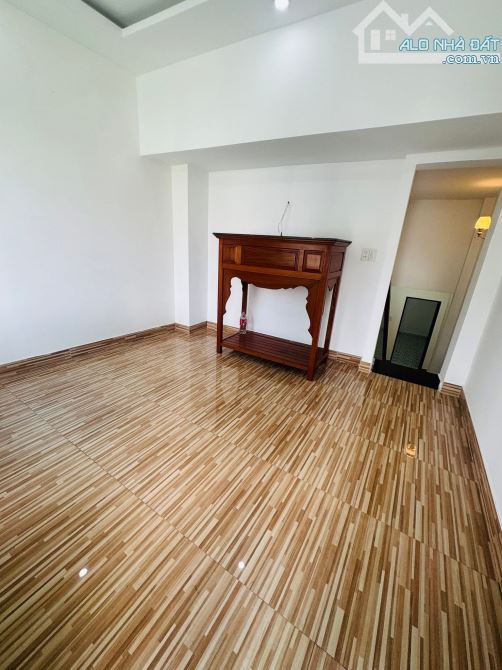 🔥 Nhà 3 tầng MT đường Trưng Nữ Vương , đoạn 2 chiều Hải Châu  Diện tích : 94 m2  - - 14