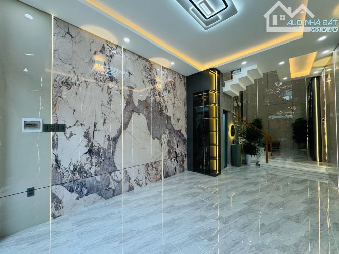 🏡 Cần bán Nhà 1T3L (gara 3 xe, 4PN, full nội thất) – Mặt tiền P.4 - 68m² – Giá 12.5 tỷ - 16