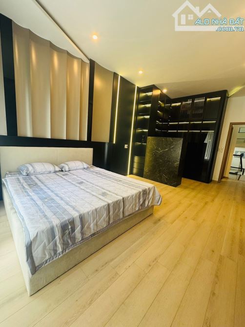 🔥 Nhà 3 tầng MT đường Trưng Nữ Vương , đoạn 2 chiều Hải Châu  Diện tích : 94 m2  - - 17