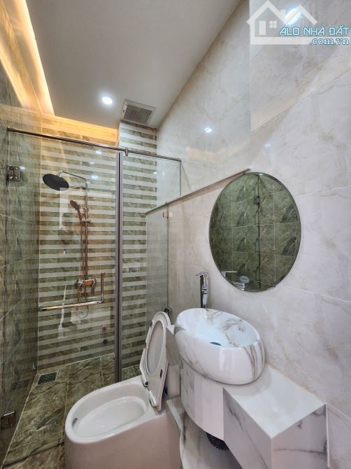 Nhà MT Tỉnh Lộ 10, DT 4x30 / 4 Tấm Rưỡi Có Thang Máy - 17