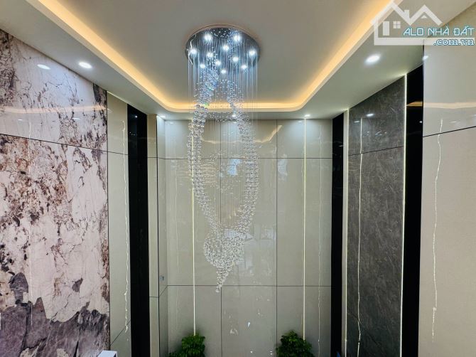 🏡 Cần bán Nhà 1T3L (gara 3 xe, 4PN, full nội thất) – Mặt tiền P.4 - 68m² – Giá 12.5 tỷ - 19