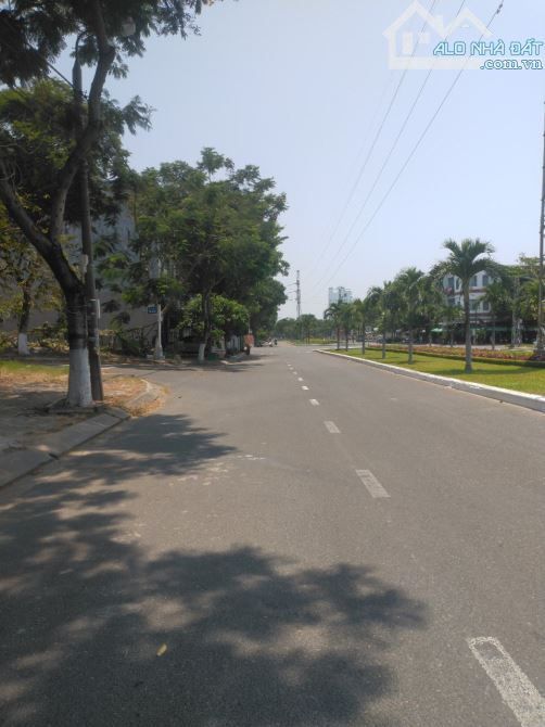 Bán đất 110m2 Mặt tiền An Dương Vương,Mỹ An, Ngũ Hành Sơn - 2
