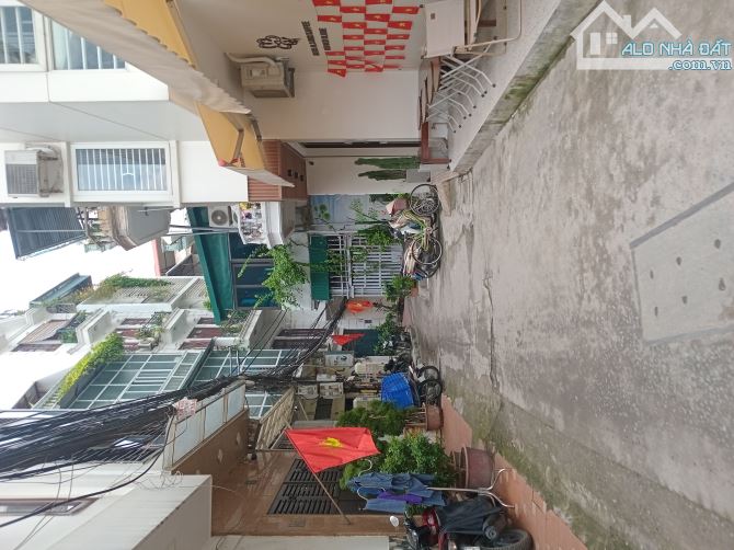Bán nhà phố Ngọc Khánh sổ đỏ 105m2 x 7m mặt tiền cách triển lãm Giảng Võ 20m, hiện VINHOMS - 2