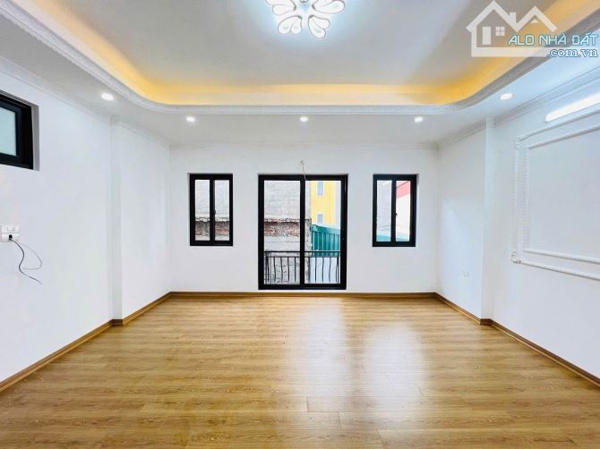 Bán nhà đẹp ngõ 178 Cổ Nhuế quận Bắc Từ Liêm -Sổ đỏ 36m2 - 6 tầng - Giá 8,5 tỷ - Thang máy - 2