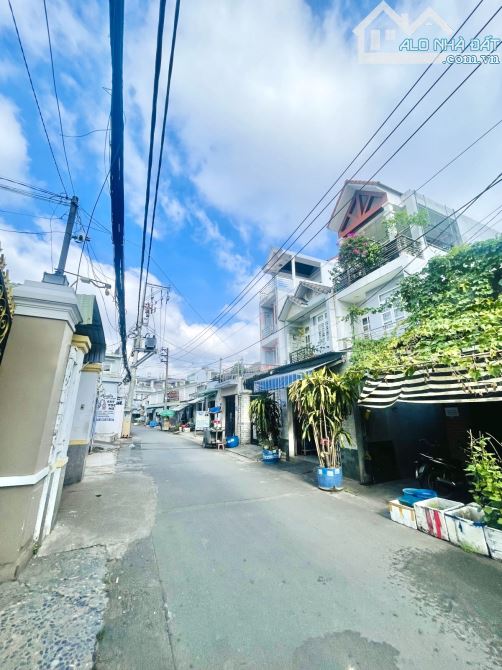 💁‍♂️Bán nhà C4 - 147mv(6*24.5), full thổ, Công nhận đủ, Hẻm xe hơi 7m. Ngay làng ĐHQG LX. - 2