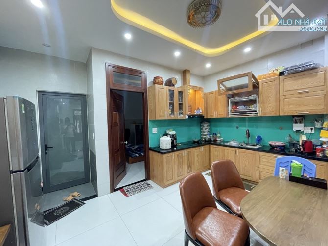 🎉🎉💥CHÀO BÁN NHÀ 3 TẦNG 3 MÊ KIÊN CỐ, FULL NỘI THẤT GỖ LIM, GỖ XOAN ĐÀO XỊN XÒ - 2