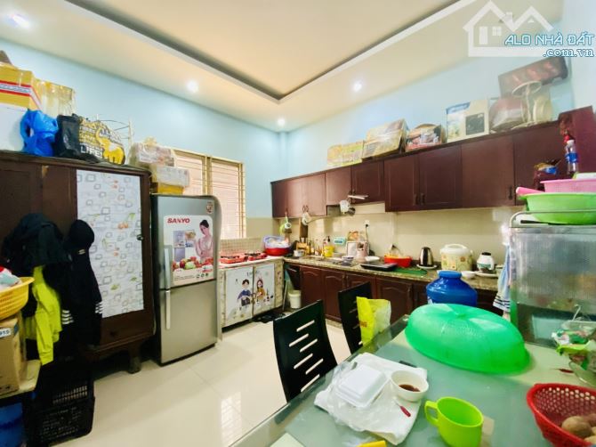 Thống Nhất - Gò Vấp - 56m2 - 3 Tầng - 6.2 tỷ - Hẻm Ô tô - Hoàn công - SHR - 2