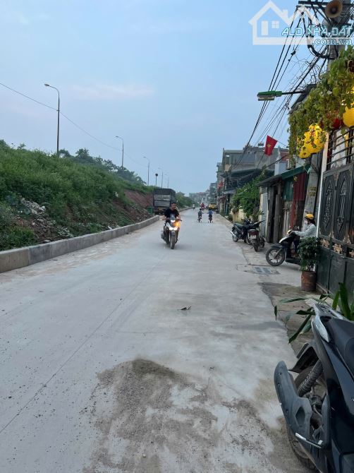 Bán nhà mặt đường Mỹ Ả, Đông Mỹ_97m2_ ô tô 7 tránh_ 10.5 tỷ - 2