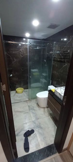 Cho thuê nhà Phố Hàng Bột,  4 tầng x 60m2, mt 6m, có thang máy, 25 triệu - 2