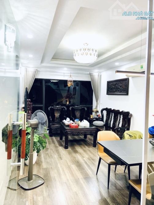 MẶT NGÕ YÊN HOÀ-NGÕ RỘNG 3.5M-20M RA PHỐ-NỘI THẤT CỰC SỊN - 2