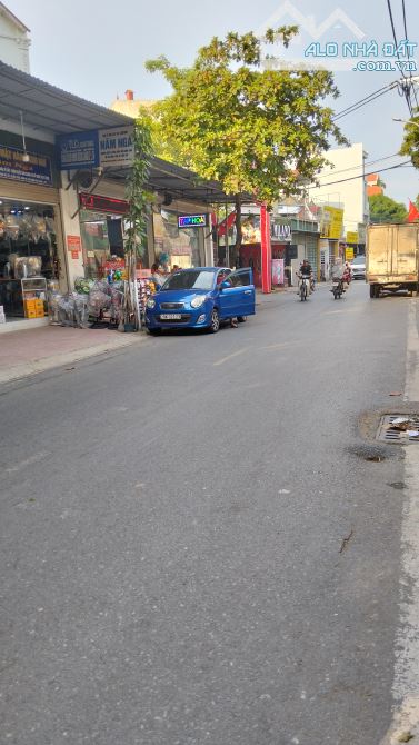 Gia Lâm trâu quỳ bán đất tặng nhà cấp 4 đang kinh doanh - 2