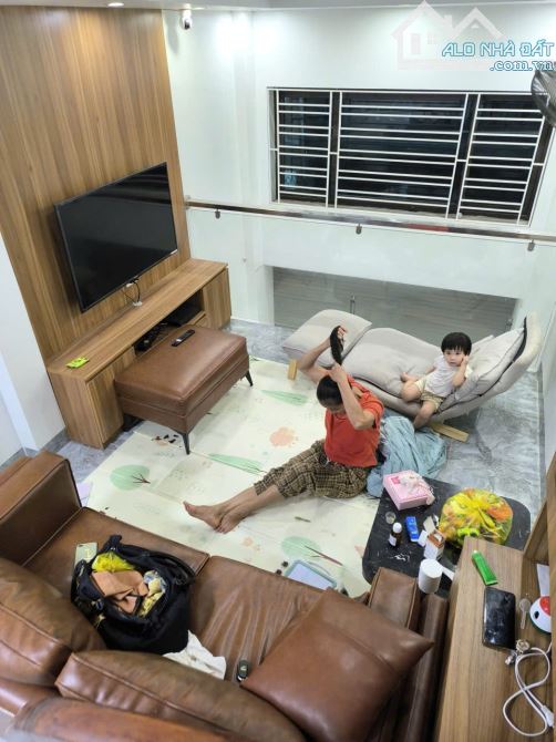 Bán nhà 6T Trần Phú - Hà Đông, 10m ra đường ô tô tránh nhau - chr chưa đến 7 tỷ - 2