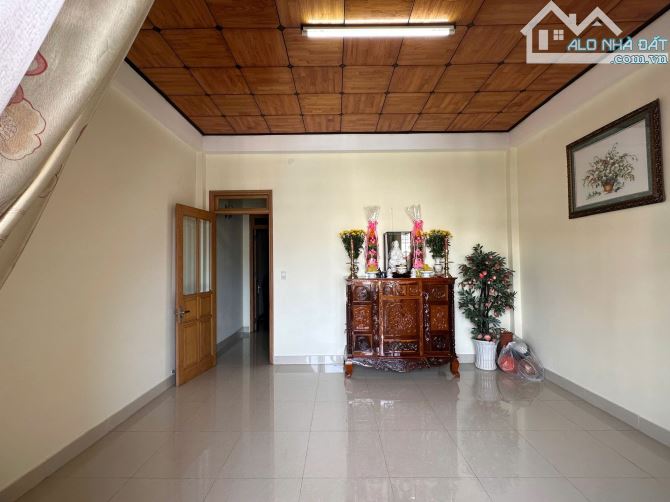 Nhà Phố - Hẻm ô tô lớn - 3 tầng - 5 phòng - 4 WC - Sổ riêng - đường Nguyễn Lương Bằng, Phư - 2