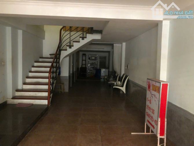 Cho thuê nhà ngõ 157 Nguyễn Tuân, Thanh Xuân. DT 65m2, 4 tầng. Giá 25 triệu (tháng) - 2