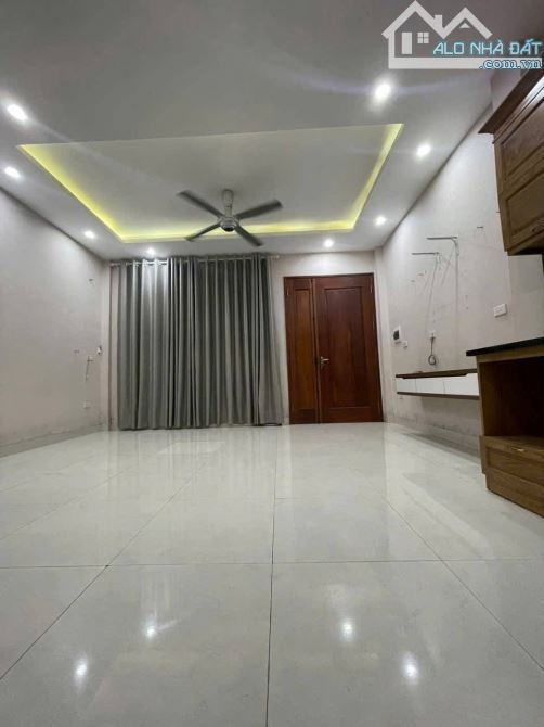 Bán nhà Phan Đình Giót sát mp Quang Trung  30m2 5T chỉ hơn 6 tỷ - 2