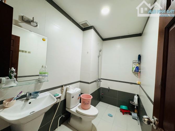 Bán nhà mặt tiền Văn Tiến Dũng 4 tầng có dòng tiền ổn định giá 14 tỷ - 2