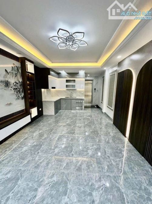 Bán nhà Phạm Văn Đồng, 34m2, phân lô, ô tô, nội thất chủ tặng,  nhỉnh 6tỷ. - 2