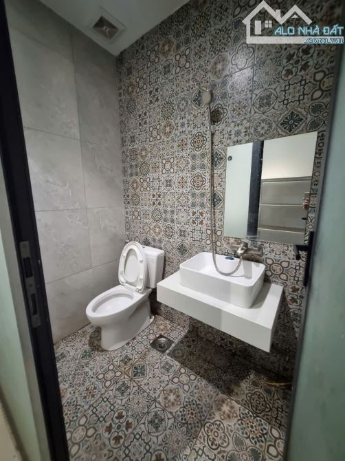Cho thuê căn 2 phòng ngủ quận 3 đường lê văn sỹ gần đh sư phạm chùa vĩnh nghiêm - 2