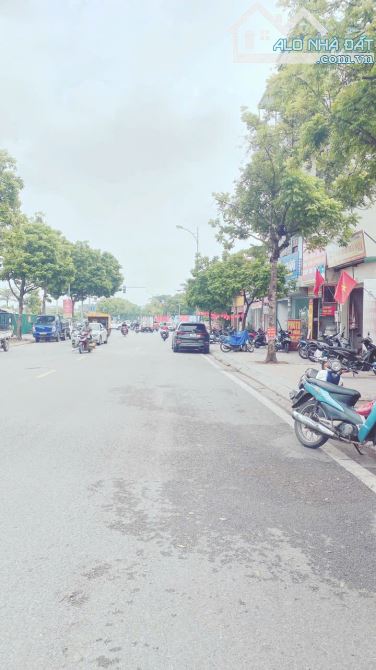 cực hiếm gần mặt phố Thạch Bàn Long Biên 37m 6T ô tô tránh đỗ trước nhà - 2