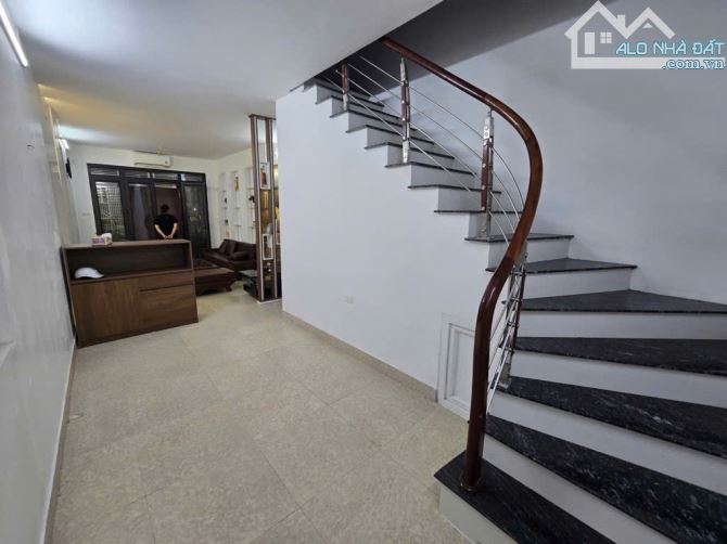 NHÀ MỸ ĐÌNH – 41M² – LÔ GÓC – 4 TẦNG – 2 MẶT THOÁNG – CÁCH PHỐ 100M – GIÁ 9.5 TỶ - 2