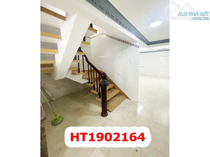 Nhà MT Nội Bộ Khu Tên Lửa - 4 x 18M - 9,3 Tỷ - Gần Aeon Mall - 2