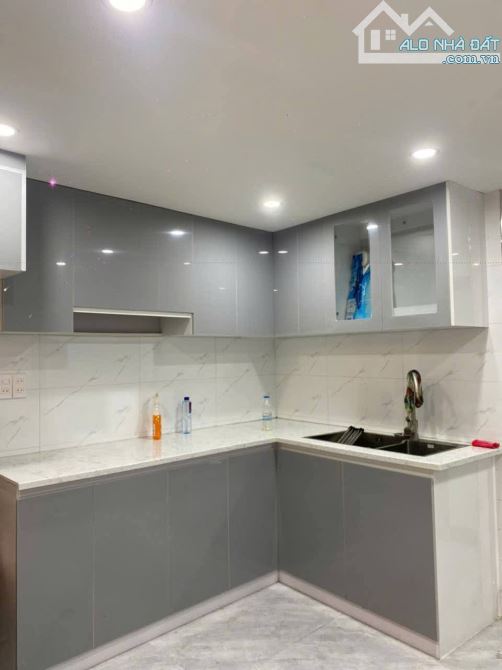3,25 tỷ bán nhà đẹp 3.5 Tầng Trần Nguyên Hãn - Lê chân, Hải phòng. Ô tô đỗ sát nhà cách 5m - 2