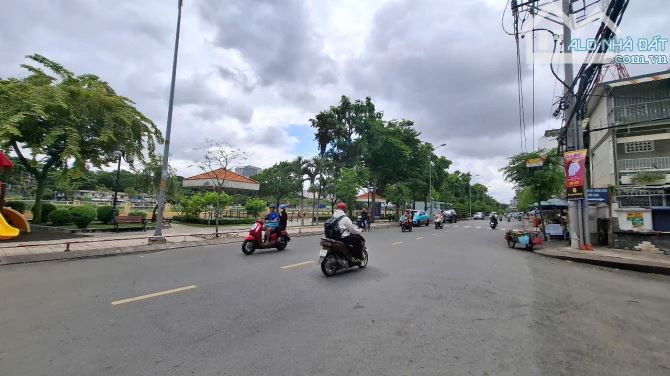 BÁN NHÀ GẦN P25 – GẦN CÔNG VIÊN TẦM VU – CẠNH NHÀ THỜ THANH ĐA 4x17m 4 TẦNG - 2
