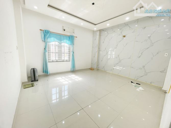 🔜🎉Cho thuê 4 tầng Gần  Nguyễn Văn Linh  - CÓ THANG MÁY - 2