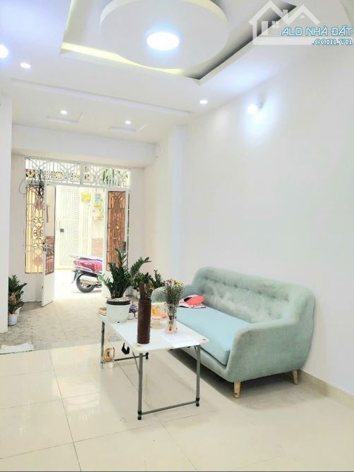 ⭐️⭐️ Nhà giá rẻ Nở hậu SHR 4 tầng 31m2 – Võ Văn Kiệt Quận 1 - 2