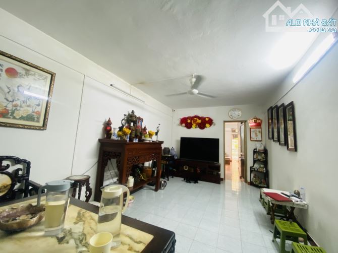 TẬP THỂ NGUYỄN TRÃI – 2 BAN CÔNG – Ở NGAY TRUNG TÂM – 3,75 TỶ - 2