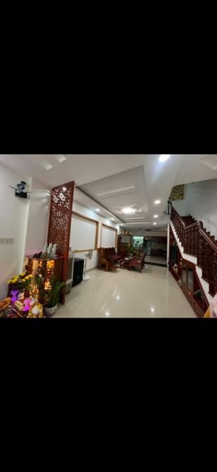 Nhà 4lầu sổđỏ siêu đẹp nội thất full gỗ 102m2 mặt 5m hướng TN đs 4 Thích Quảng Đức - 2