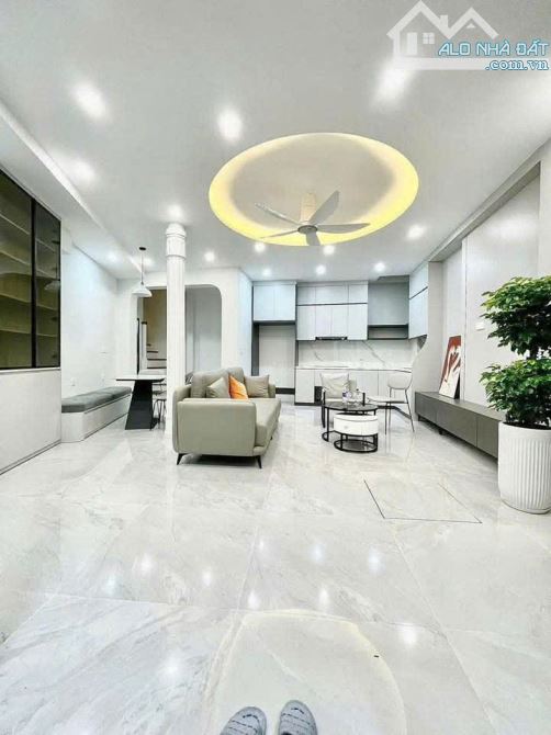 Bán nhà lô góc Mỹ Đình 45m², 4 tầng, full nội thất chỉ nhỉnh 8 tỷ - 2