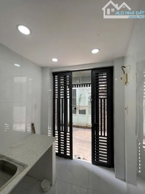 🔥 HÓT BÁN GẤP, CHỈ  NHỈNH 1 TỶ!!! NHÀ MỚI 3 TẦNG CÁCH MẠNG THÁNG TÁM, QUẬN 10, 21M² 💎 - 2