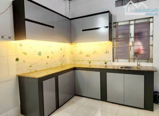 Dọn đi nơi khác bán nhà ở Thới Tam Thôn Hóc Môn 4x21 ( 87m2 ) 870 TRIỆU Sổ hồng đầy đủ - 2