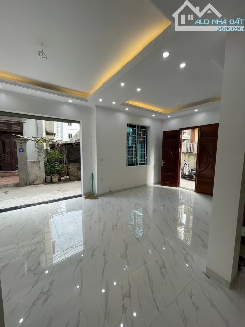 Bán gấp nhà đẹp Liên Mạc - 50m2 - 6 tầng- lô góc 2 thoáng - thang máy- Nhỉnh 8 tỷ - 2