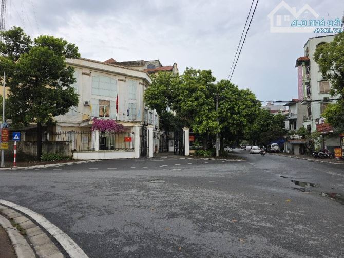 Đất trung tâm TT Trâu Quỳ 67m² – ô tô tránh – dòng tiền tốt – 5,3 tỷ - 2