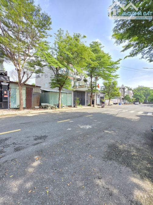 3,8Tỷ TL🔥Bán 100m2 Đất 2 Mặt Tiền trước và sau, KDC New Land, p.Tân Bình, Tp.Dĩ An - 2