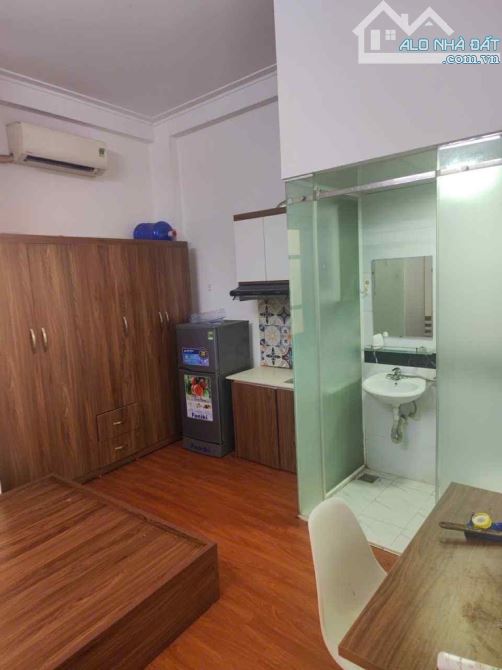 Nhà đẹp Phố Mỹ Đình con gà đẻ trứng vàng dt 50m2 -nhỉnh 10 tỷ - 2