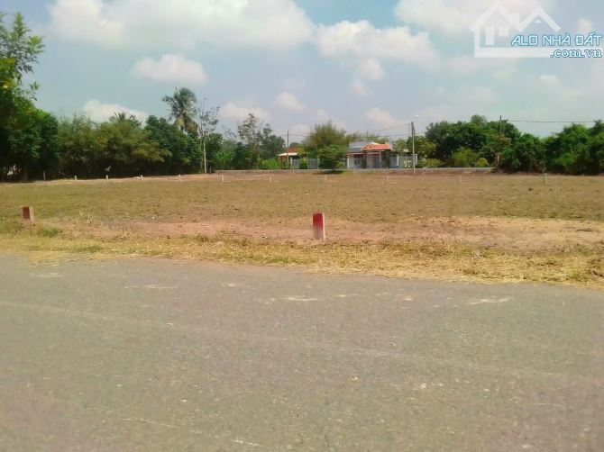 1tỷ1/ 774m2. MT Nguyễn Thị Thạo, Củ Chi. Gần KCN Tây Bắc. Sổ hồng - 2