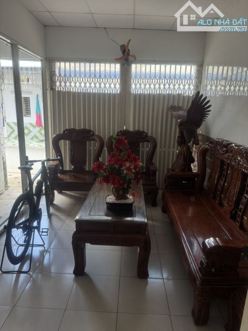 Bán nhà cấp 4 mặt tiền đường số 1 phường 15 quận gò vấp, DT 80m² (4x20m) giá 7,3ty, Đường - 2