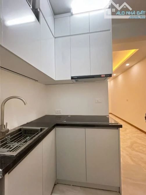 Tầm 5 tỷ đây là sự lựa chọn cuối: Bán nhà Văn Chương, Đống Đa 4 tầng 3 ngủ full nội thất - 2