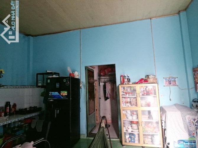BÁN GẤP NHÀ CẤP 4 - XE HƠI TỚI NHÀ - SÁT PHÚ MỸ HƯNG - 115m2 - NGANG 5m (NỞ HẬU) - SHR - 2