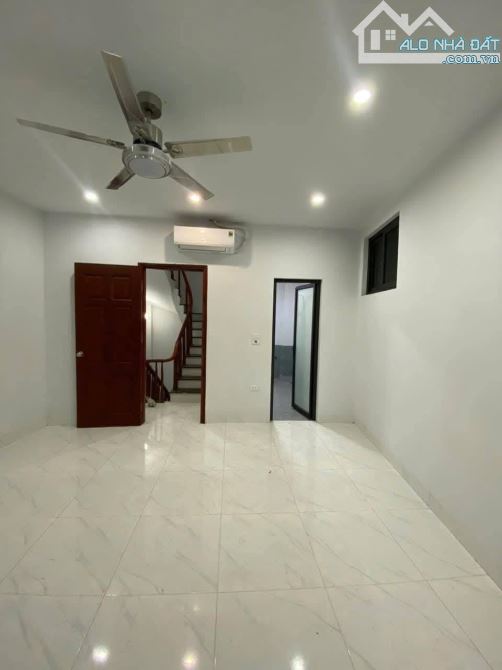 7.6 TỶ - 31M2x5T - MT4.2M - LÔ GÓC MẬU LƯƠNG - Ô TÔ - KINH DOANH - NGÕ THÔNG - 2