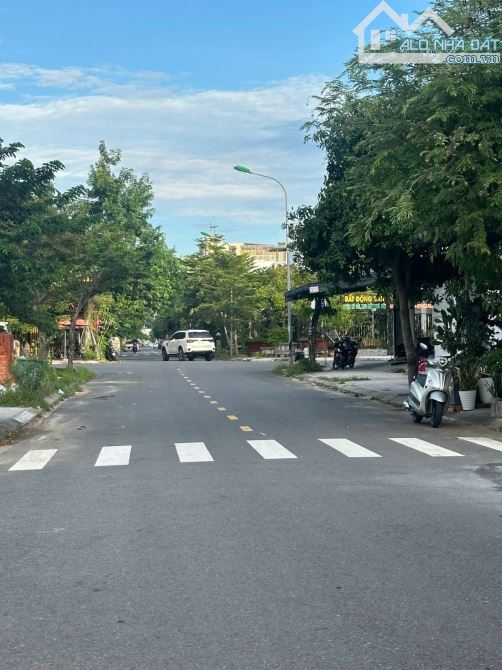 Siêu phẩm lô góc 2 MT Bờ Quan - 128m ( 6,3m * 21m), 17 phòng Full, dòng tiền 55tr/1 tháng - 2