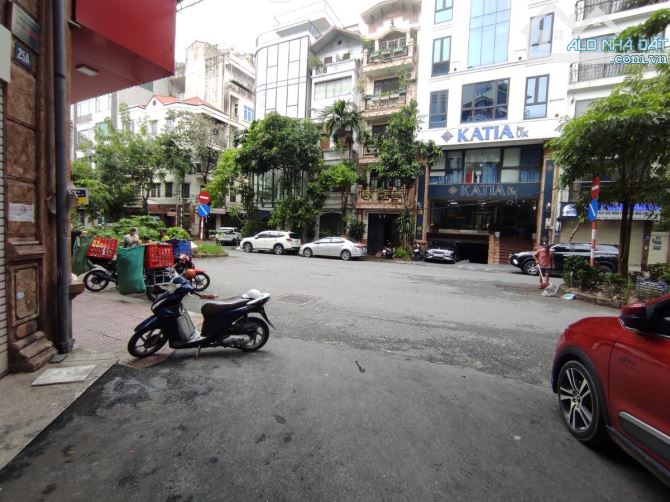 Mặt phố Đặng thùy Trâm kinh doanh quển lực 70m 5 tầng Mt 6m giá 29.5 tỷ - 2