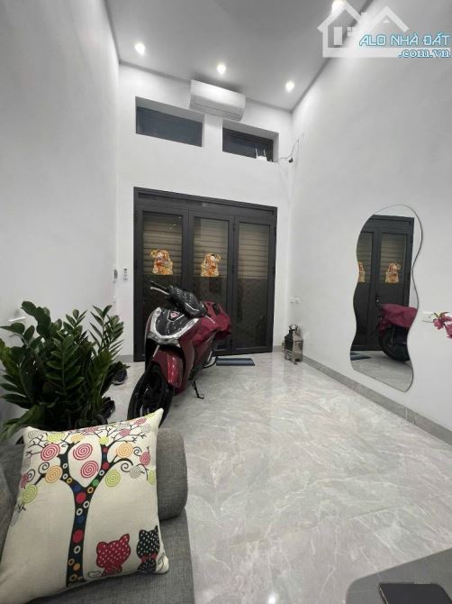 SIÊU PHẨM ĐẠI LINH - VỊ TRÍ NÔNG - 35M2 - 1 TẦNG GIÁ 7 TỶ - 2