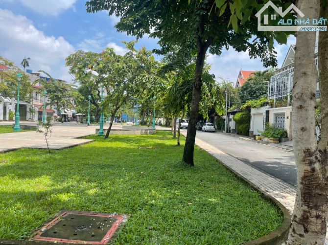 BÁN ĐẤT LÔ GÓC BIỆT THỰ KDC TÂN QUY ĐÔNG P. TÂN PHONG QUẬN 7. DT 12X24 GIÁ 47 TỶ TL - 2