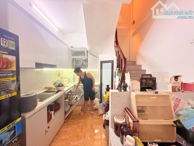 BÁN NHÀ CẦU GIẤY – 32M² x 5 TẦNG – MẶT TIỀN 3.4M – GIÁ NHỈNH 7.TỶ - 2
